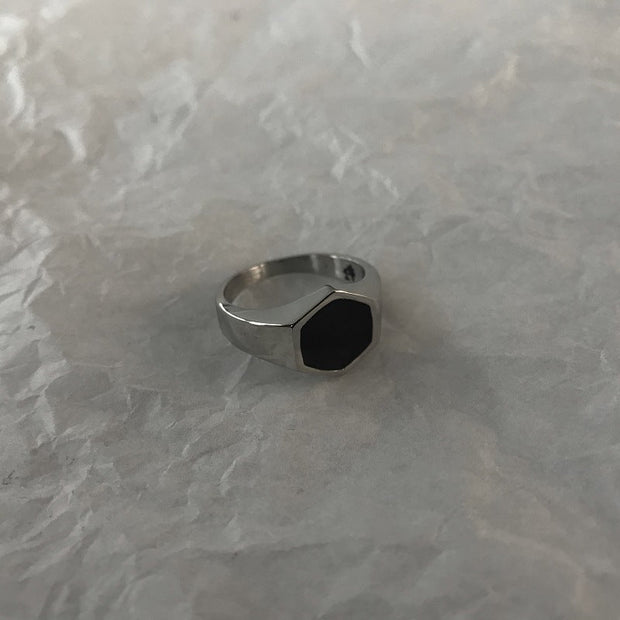 KAMI STYLE BLACK GEM RING - STREETS OF KAMI