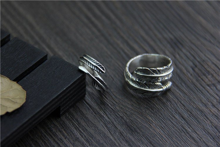 KAMI STYLE FEATHER RING – STREETS OF KAMI